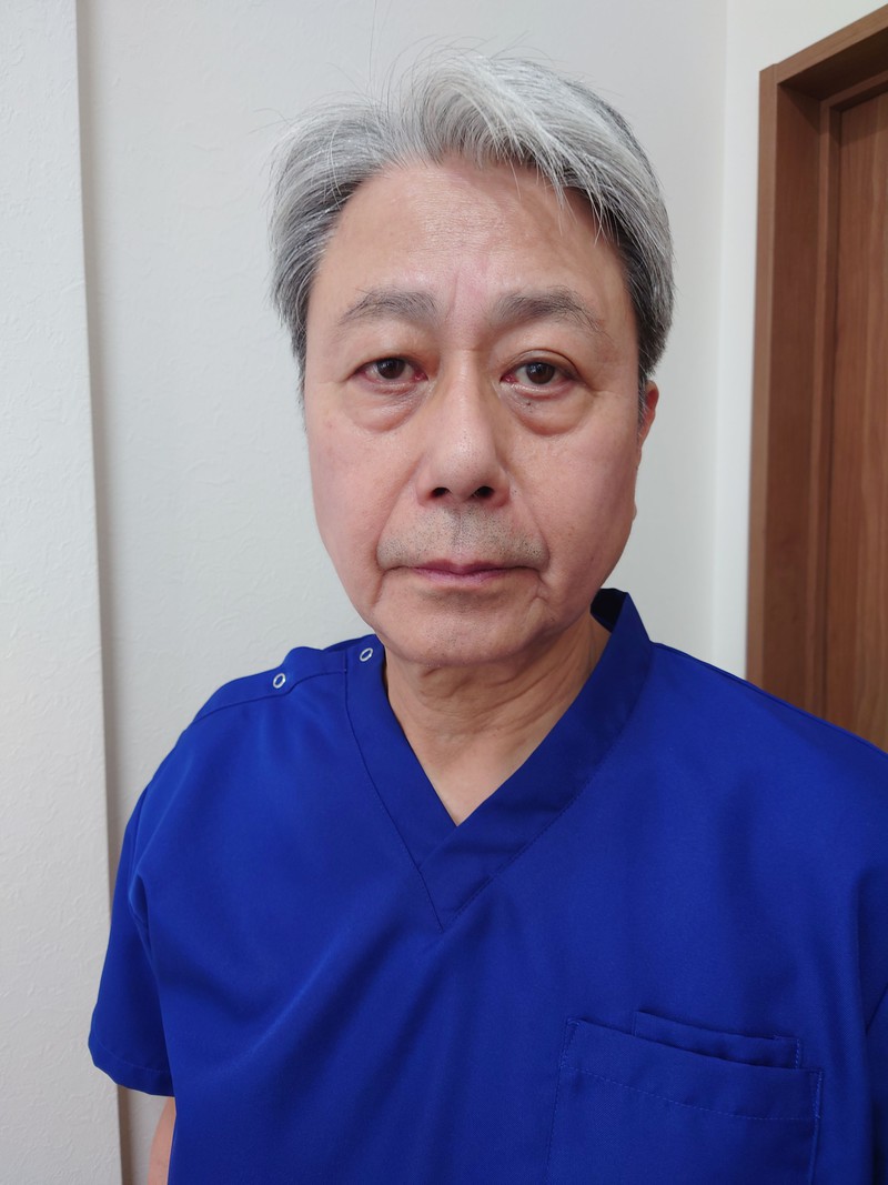 東　武生　鍼灸師